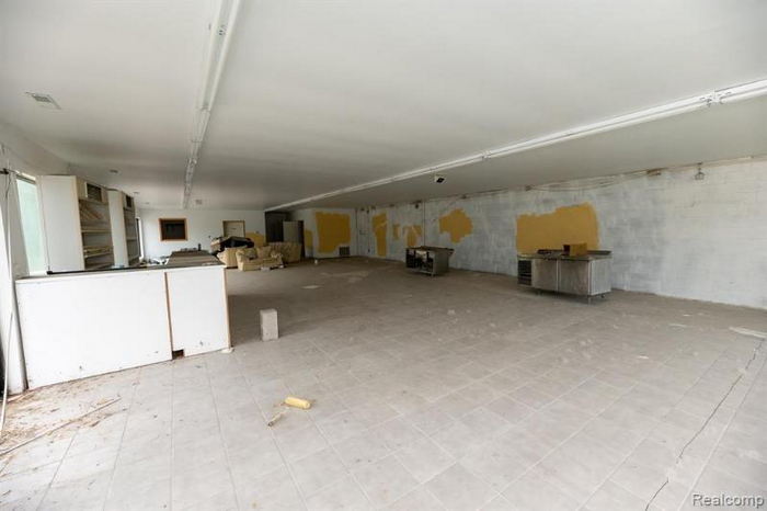 Old 23 Shopping Plaza - From Real Estate Listing (newer photo)